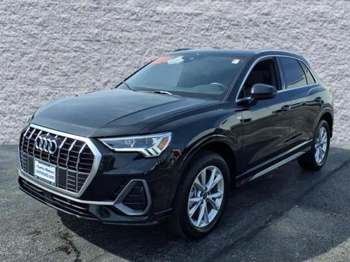 2024 Audi Q3 Premium 45 TFSI S line quattro Tiptronic