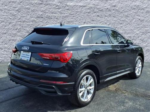 2024 Audi Q3 Premium 45 TFSI S line quattro Tiptronic