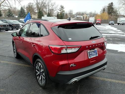 2020 Ford Escape SE