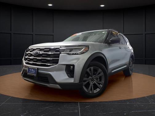 ICONIC SILVER METALLIC 2025 Ford Explorer Active