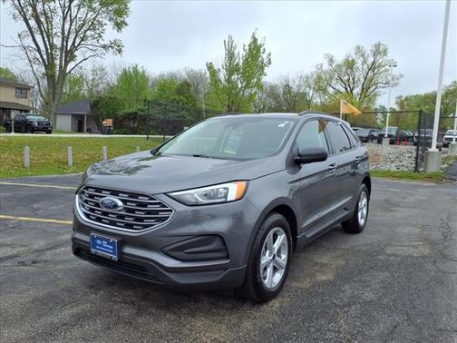 2022 Ford Edge SE