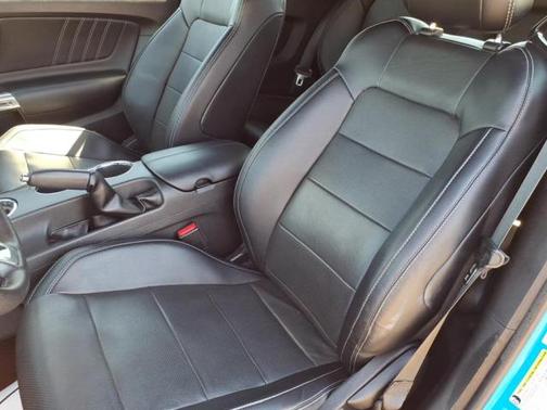 2017 Ford Mustang EcoBoost Premium