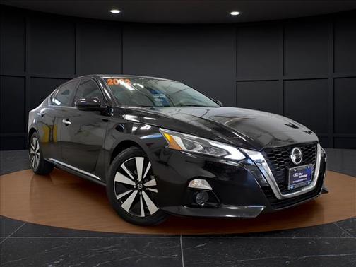Super Black 2022 Nissan Altima 2.5 SL