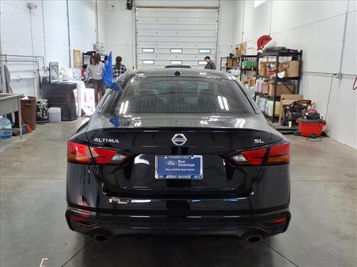 Super Black 2022 Nissan Altima 2.5 SL
