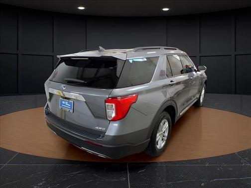 CARBONIZED GRAY METALLIC 2024 Ford Explorer XLT