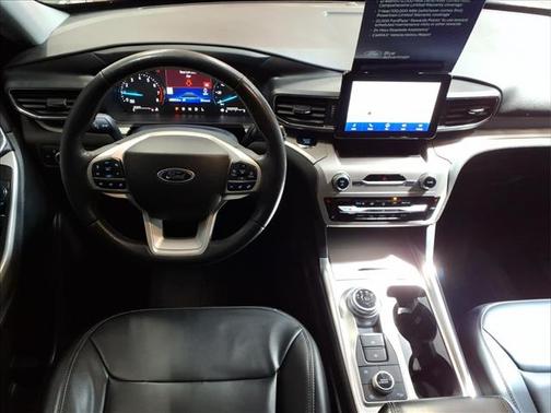 CARBONIZED GRAY METALLIC 2024 Ford Explorer XLT