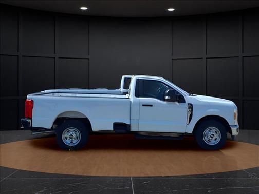 OXFORD WHITE 2023 Ford F-250 XL