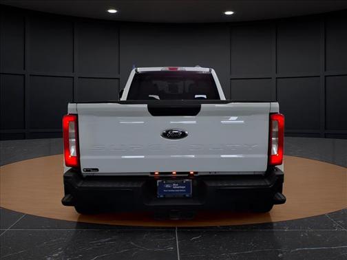 OXFORD WHITE 2023 Ford F-350 XL