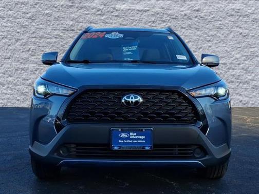 2024 Toyota Corolla Cross LE