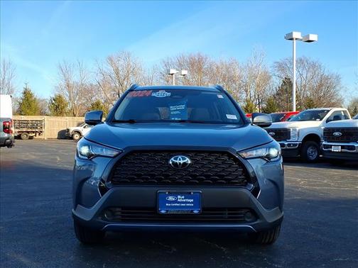 2024 Toyota Corolla Cross LE