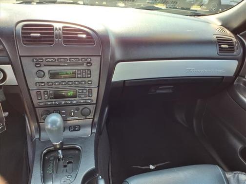 2005 Ford Thunderbird Base