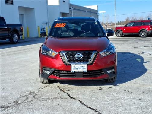 2020 Nissan Kicks SR