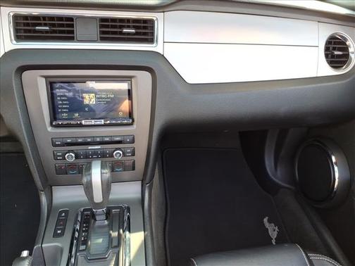2014 Ford Mustang V6 Premium