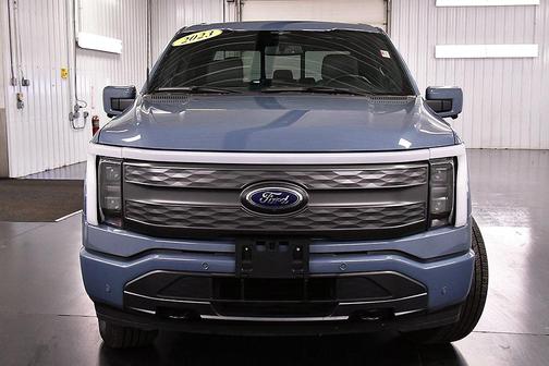 2023 Ford F-150 Lightning LARIAT