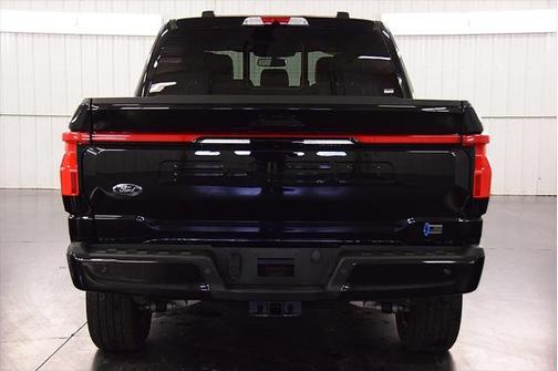 2022 Ford F-150 Lightning LARIAT
