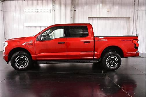 2023 Ford F-150 Lightning XLT