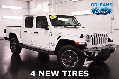 2022 Jeep Gladiator Overland
