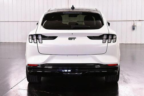 Star White Metallic Tri-Coat 2023 Ford Mustang Mach-E GT