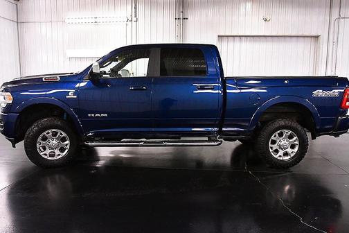 2021 RAM 2500 Laramie Crew Cab 4x4 6'4' Box