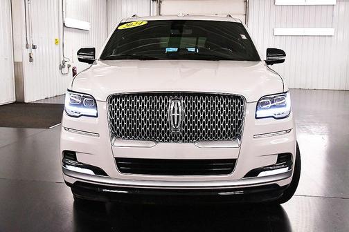 2024 Lincoln Navigator Premiere