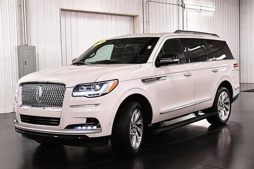 2024 Lincoln Navigator Premiere