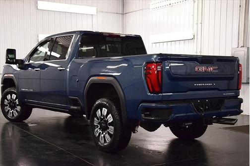 2024 GMC Sierra 2500 Denali