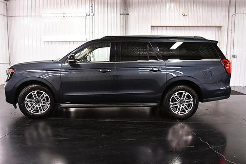 2025 Ford Expedition Max Active 4x4