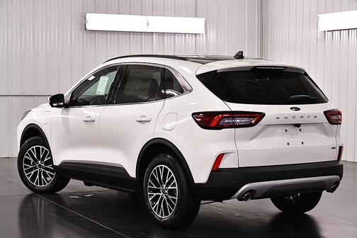2025 Ford Escape PHEV SE