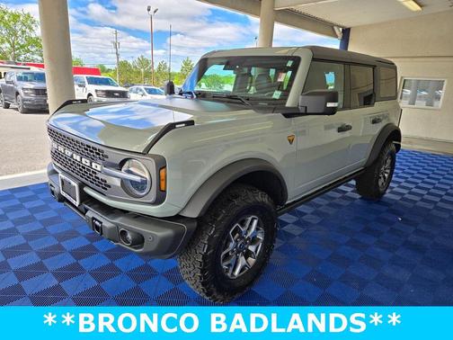 2023 Ford Bronco Badlands