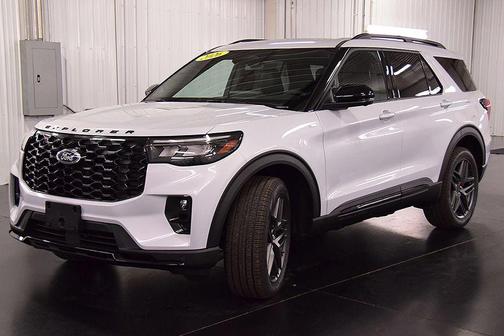 Space White Metallic 2026 Ford Explorer ST-Line