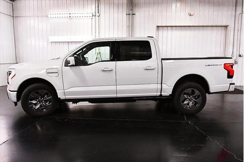 2023 Ford F-150 Lightning LARIAT