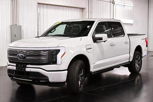 2023 Ford F-150 Lightning LARIAT