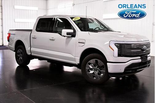 2023 Ford F-150 Lightning LARIAT