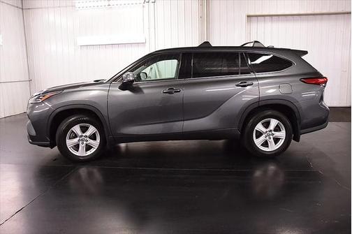 2021 Toyota Highlander LE