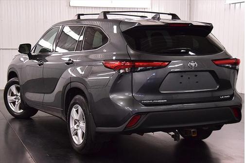 2021 Toyota Highlander LE