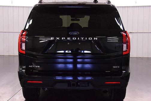 2025 Ford Expedition Max Active 4x4