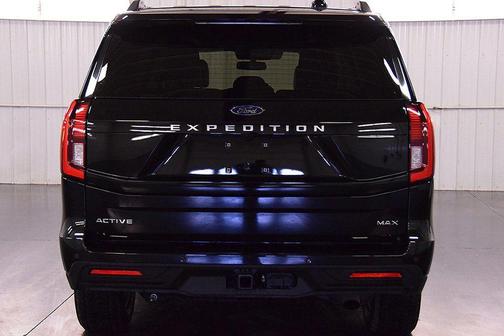 2025 Ford Expedition Max Active 4x4