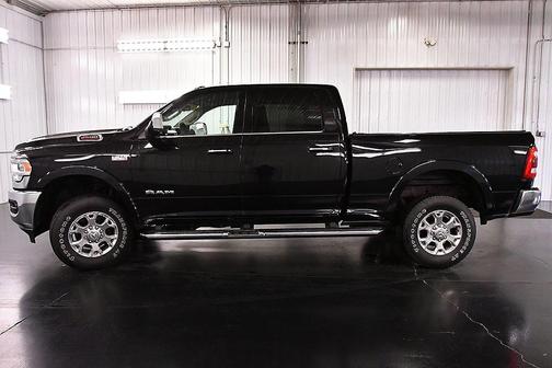 2022 RAM 2500 Laramie Crew Cab 4x4 6'4' Box