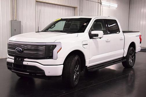 2023 Ford F-150 Lightning LARIAT