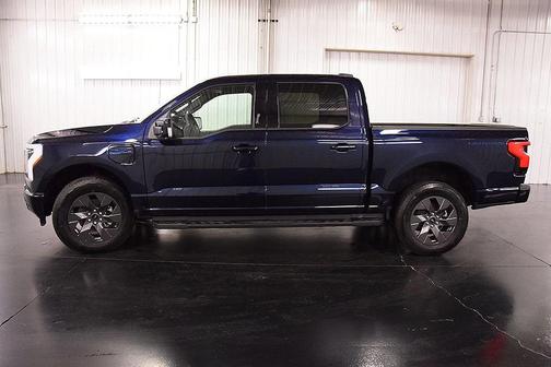 2024 Ford F-150 Lightning LARIAT