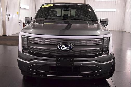 2024 Ford F-150 Lightning LARIAT