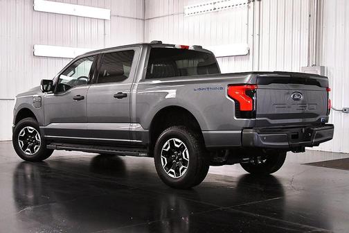 2023 Ford F-150 Lightning XLT