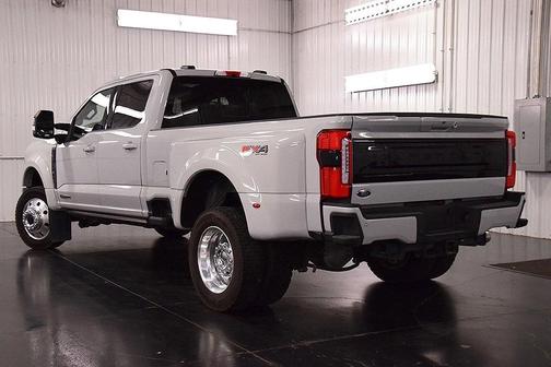 2025 Ford F-450 Platinum