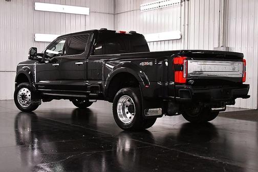 2023 Ford F-450 Platinum