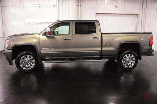 2017 GMC Sierra 2500 Denali