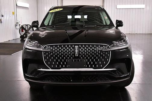 2025 Lincoln Aviator Livery
