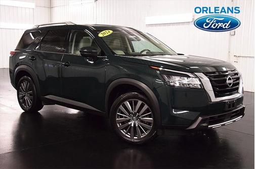 2023 Nissan Pathfinder SL 4WD