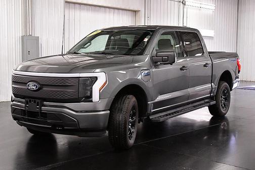 2025 Ford F-150 Lightning XLT