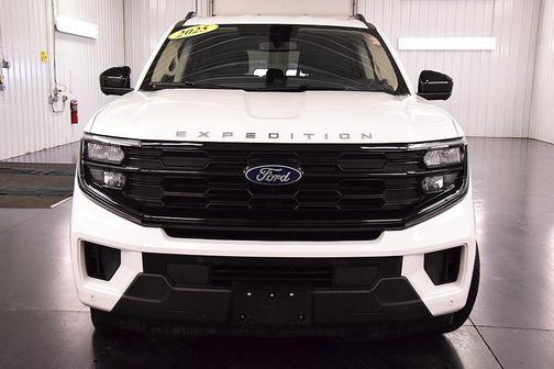 2025 Ford Expedition Max Active 4x4
