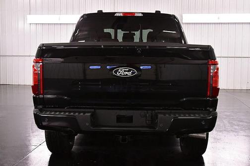 Agate Black Metallic 2026 Ford F-150 XLT